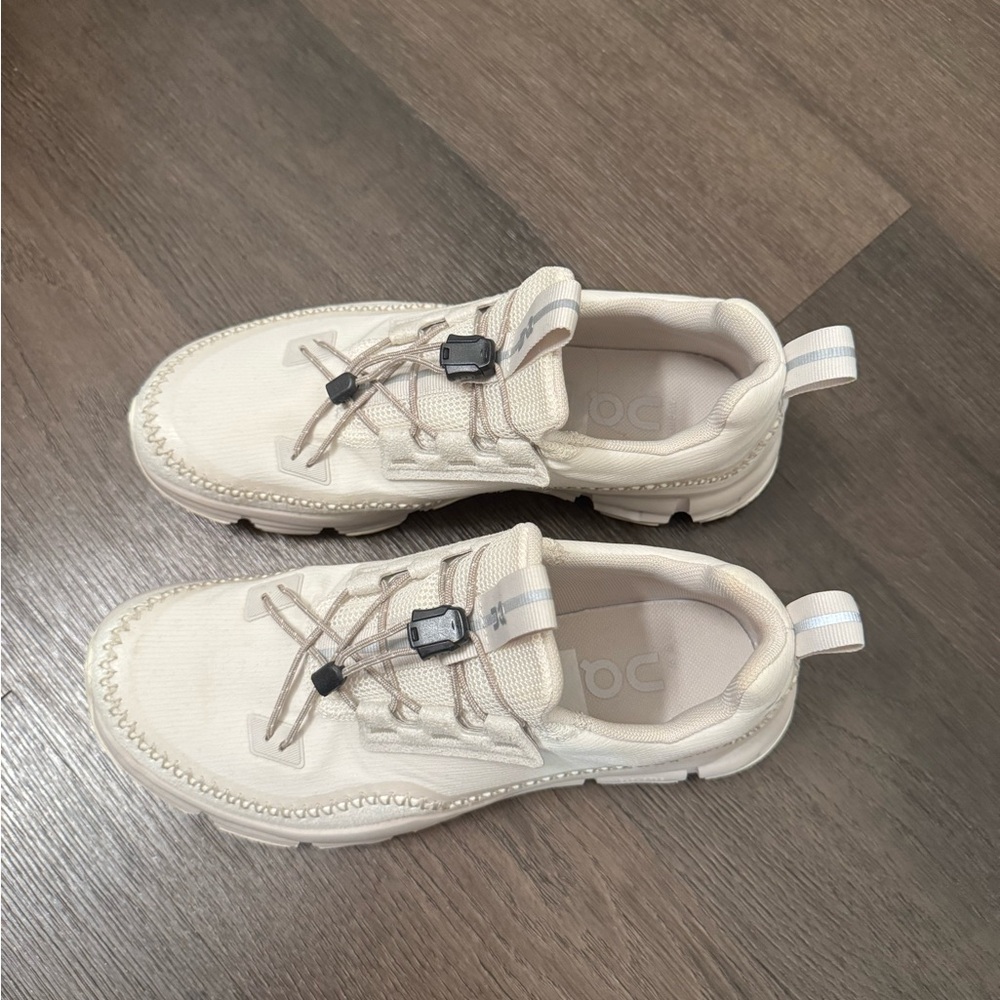 Kids Cream Sneakers